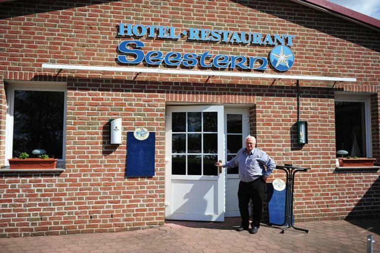 Gasthaus Zum Seestern Hotel Ravensbruck Bagian luar foto